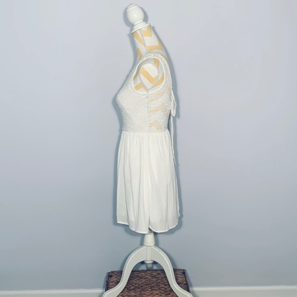 White Windsor summer dress - Picture 3 of 6